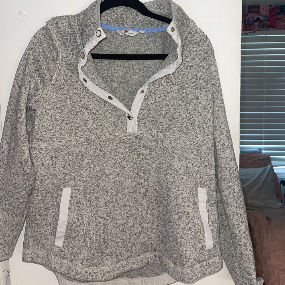 Vineyard Vines grey button up